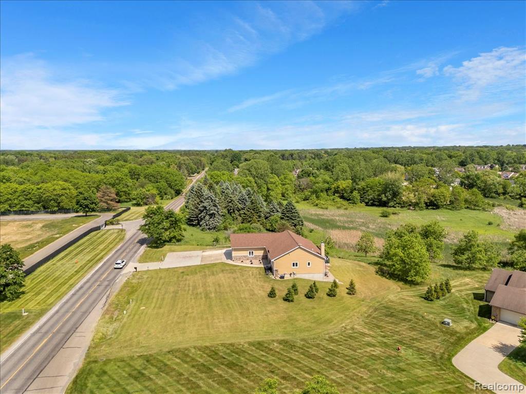 4266 McCandlish Road, Grand Blanc, MI 48439 — Photo 62