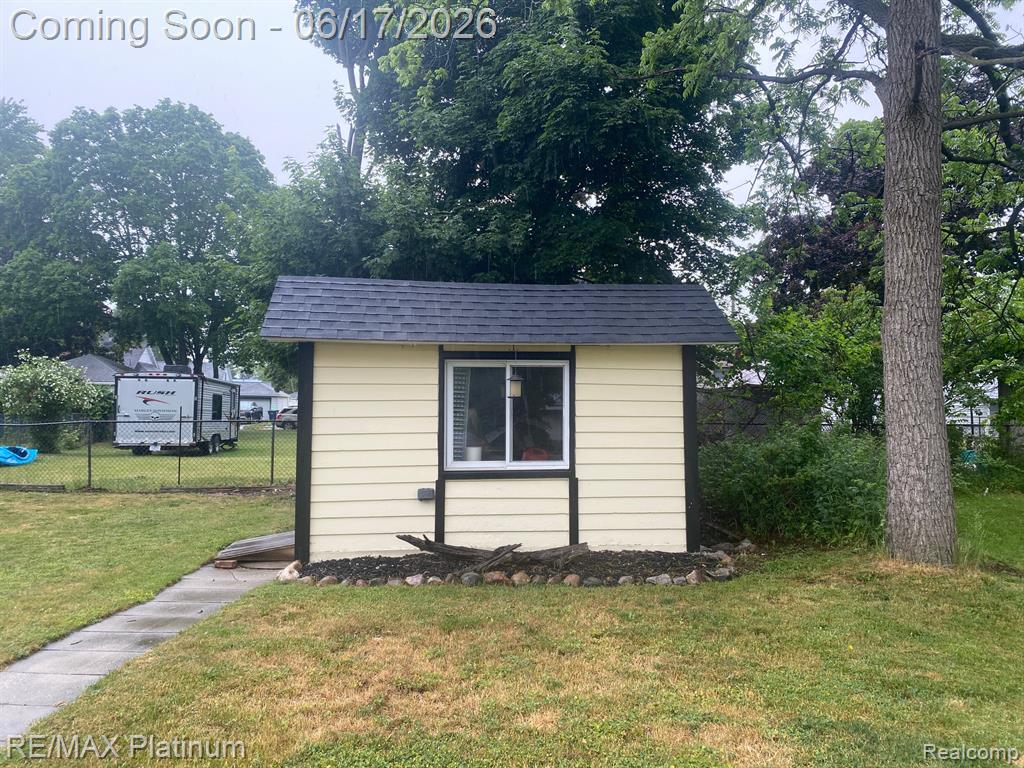 405 N Kiesel Street, Bay City, MI 48706 — Photo 25