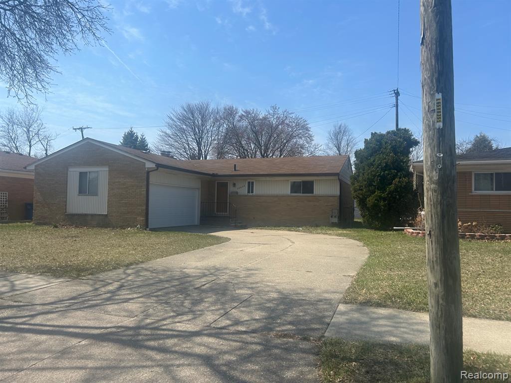 28439 Wexford Drive, Warren, MI 48092