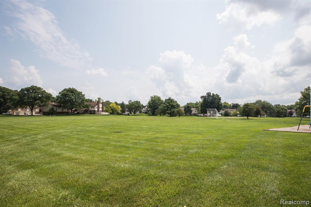 41769 ONAWAY Drive, Northville, MI 48167 — Photo 20