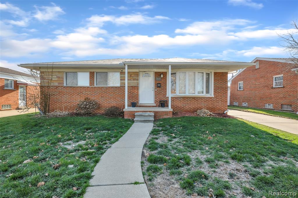 6120 Kinloch Street, Dearborn Heights, MI 48127 — Photo 2