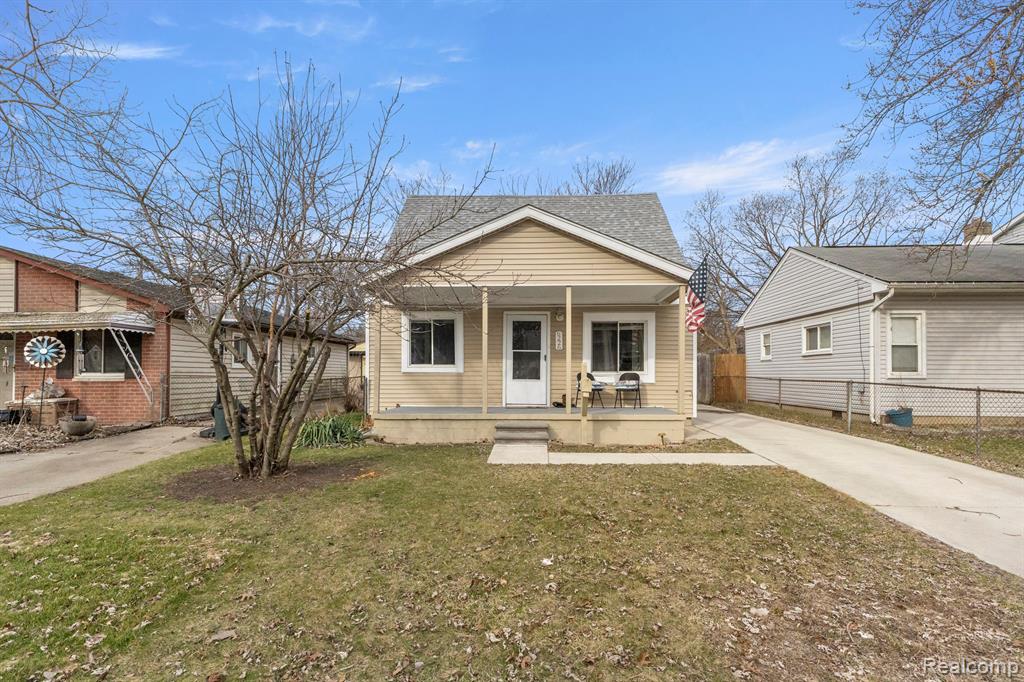 6226 OLDHAM Street, Taylor, MI — front exterior