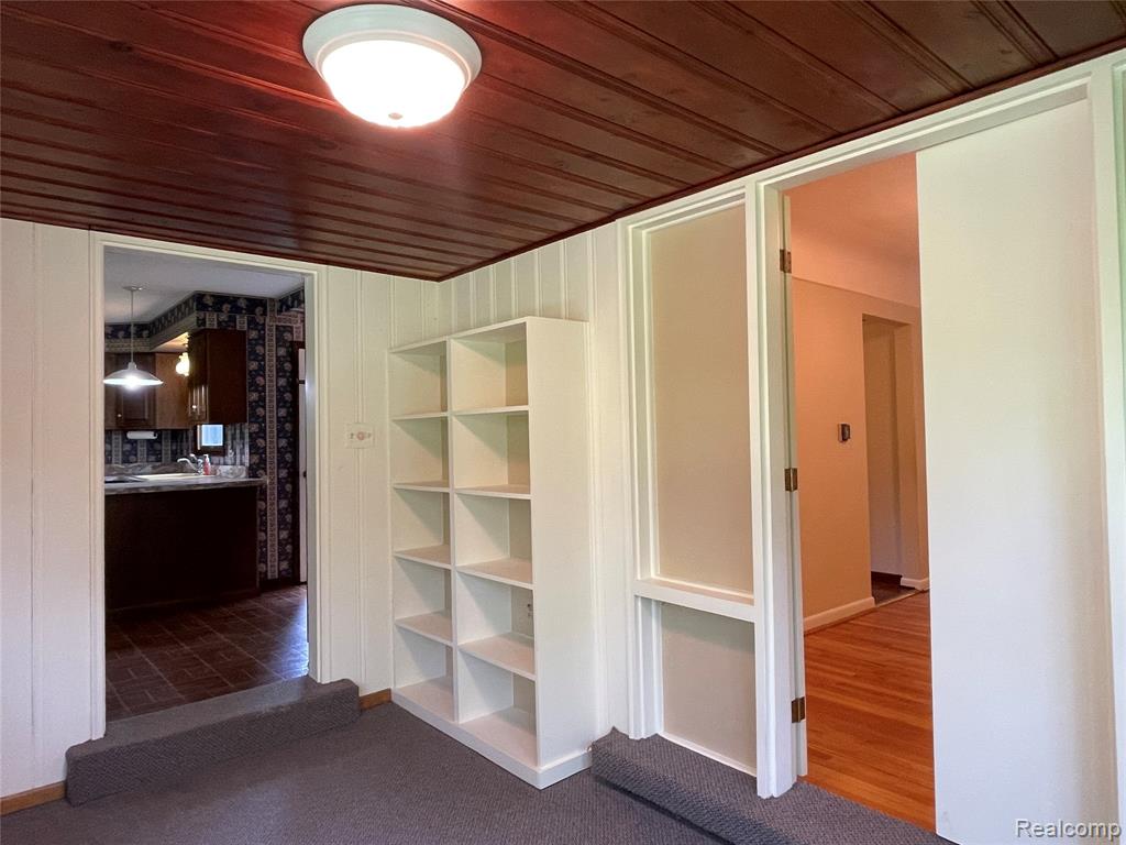 46151 Bloomcrest Drive, Northville, MI 48167 — Photo 15