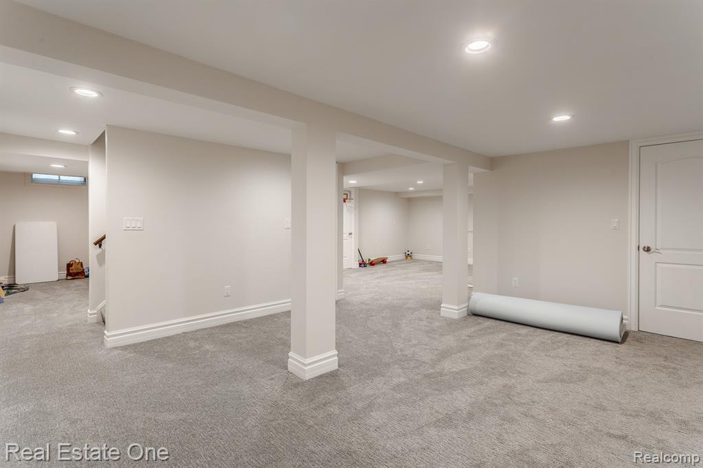 5699 RAVEN Road, Bloomfield Hills, MI 48301 — Photo 36
