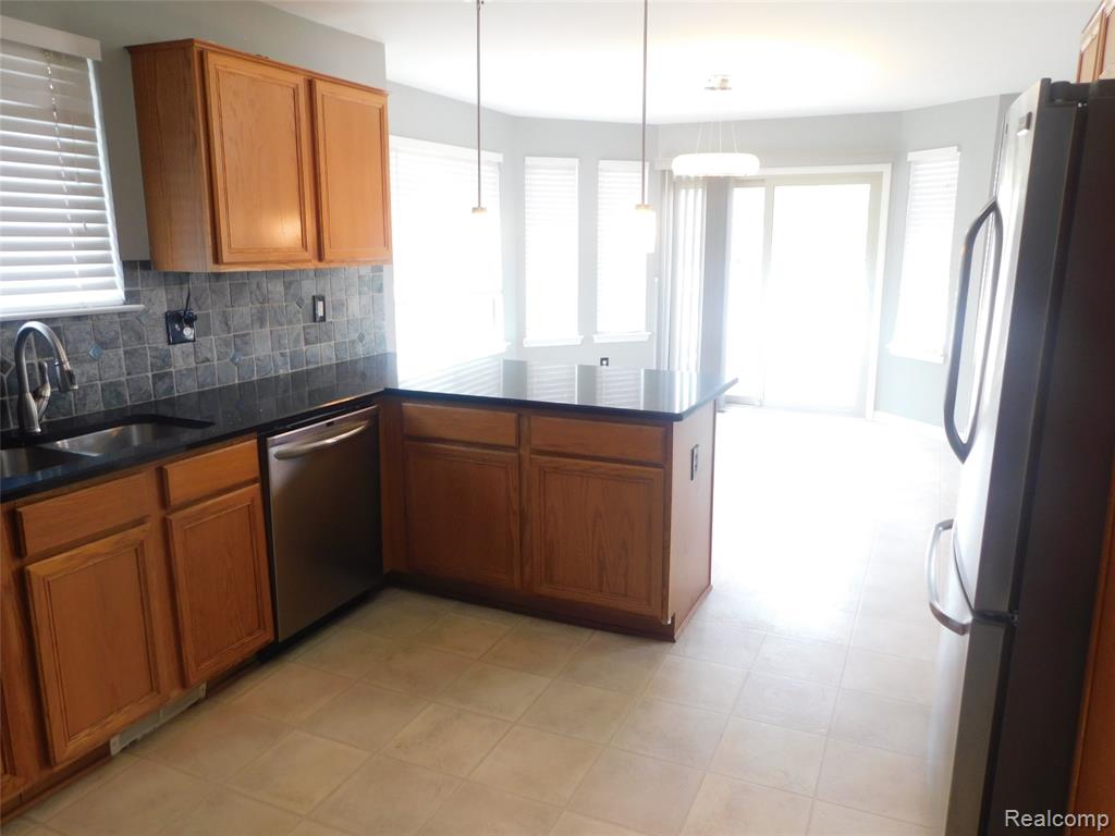 52025 HICKORY Drive, Chesterfield, MI 48047 — Photo 26