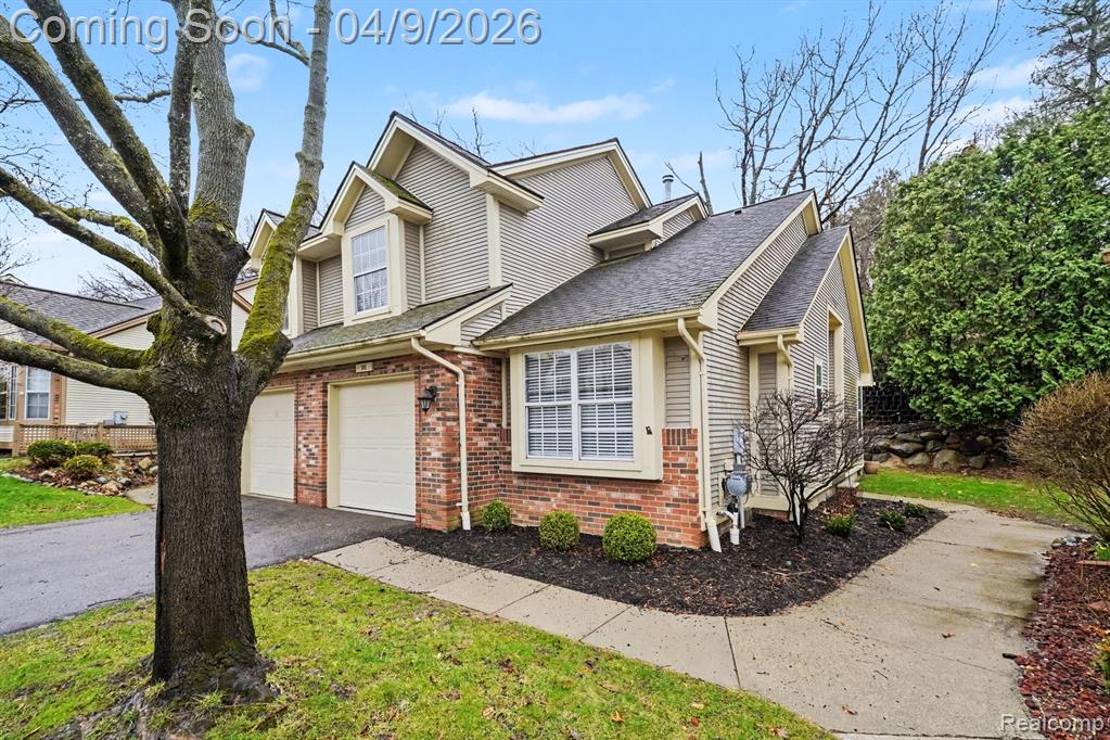 858 Whisperwood Trail, Fenton, MI 48430 — Photo 2
