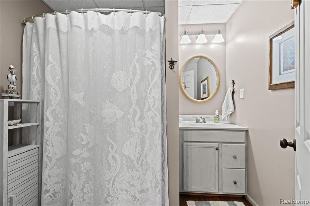 6521 HARTWOOD Drive, Fenton, MI 48430 — Photo 33