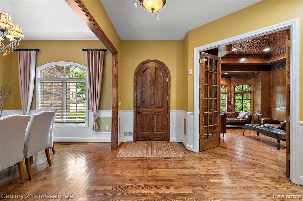 1181 Iroquois Trail, Oxford, MI 48371 — Photo 6