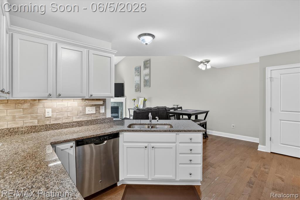 465 Hosta, 082, Howell, MI 48843 — Photo 12