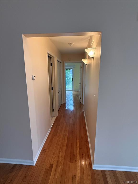 21629 Knights Lane, Trenton, MI 48183 — Photo 28