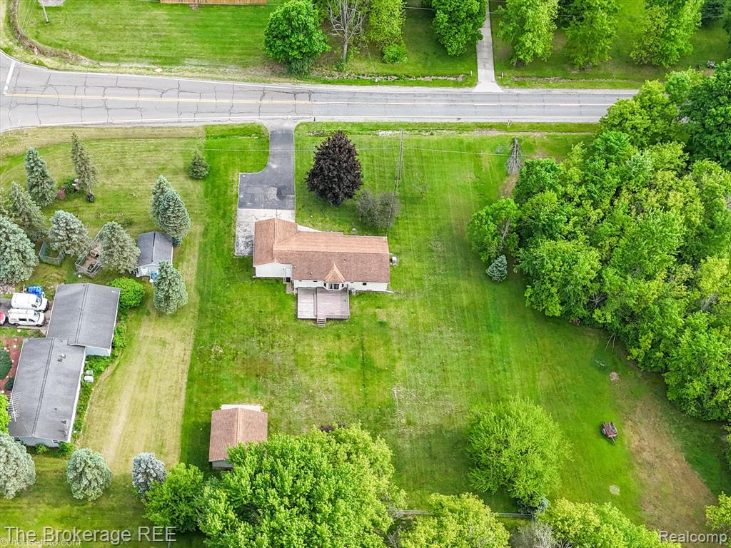 5495 E Coldwater Road, Flint, MI 48506 — Photo 6