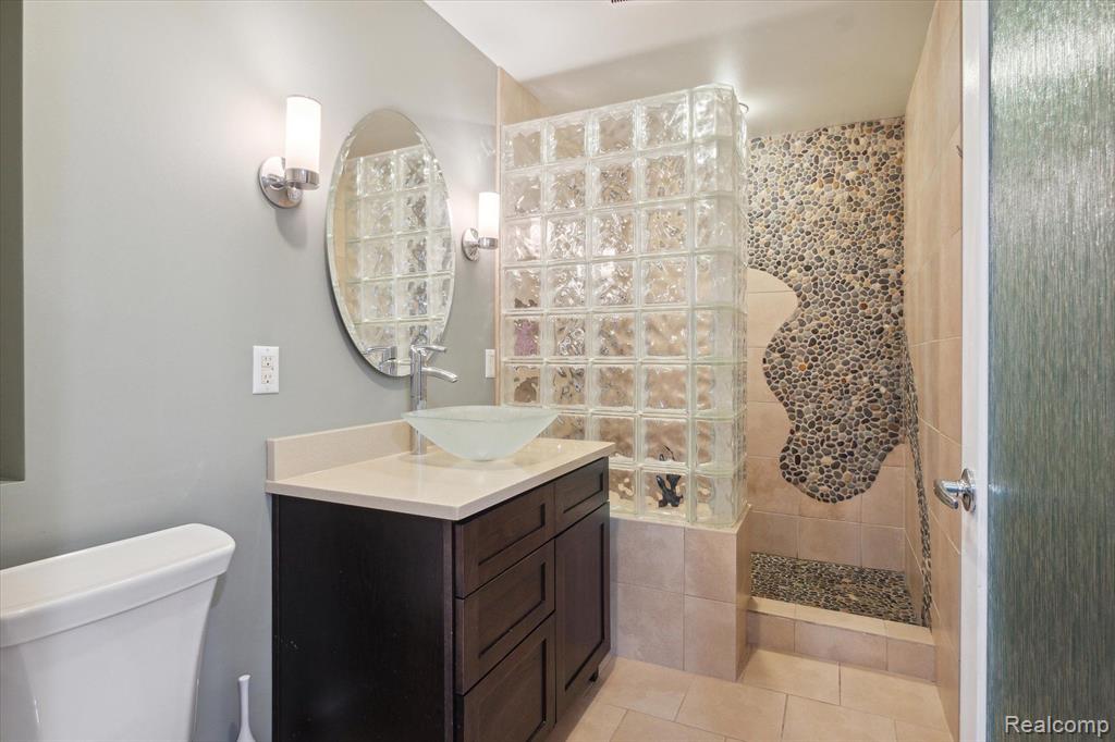 4305 ARETHA Avenue, Detroit, MI 48201 — Photo 40