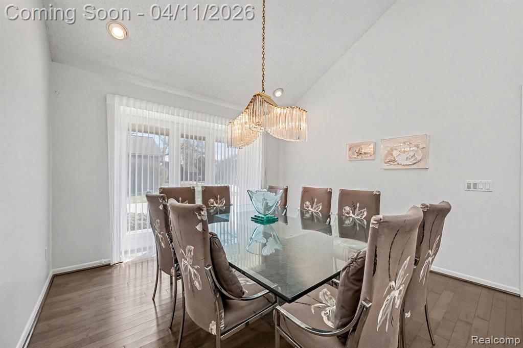 5950 Pinetree Drive, West Bloomfield, MI — Photo 11