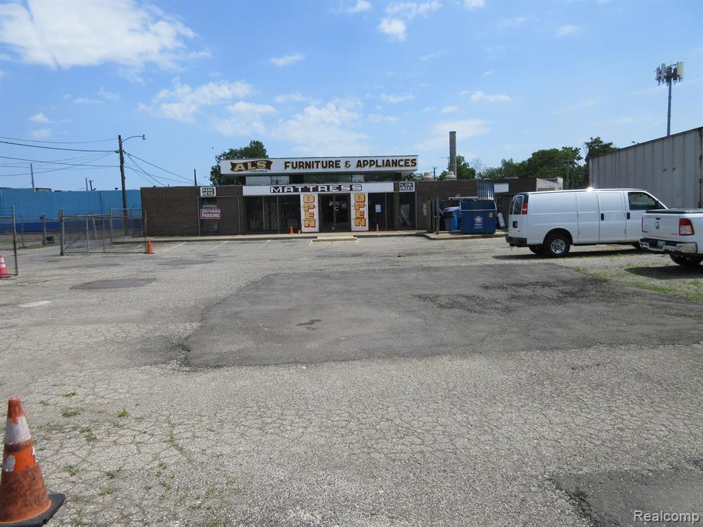 11511 KELLY Road, Detroit, MI 48224 — Photo 3