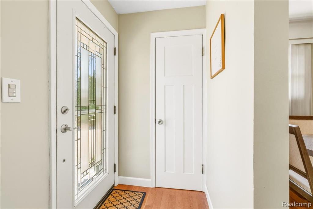 47969 Merle Court, Belleville, MI 48111 — Photo 2