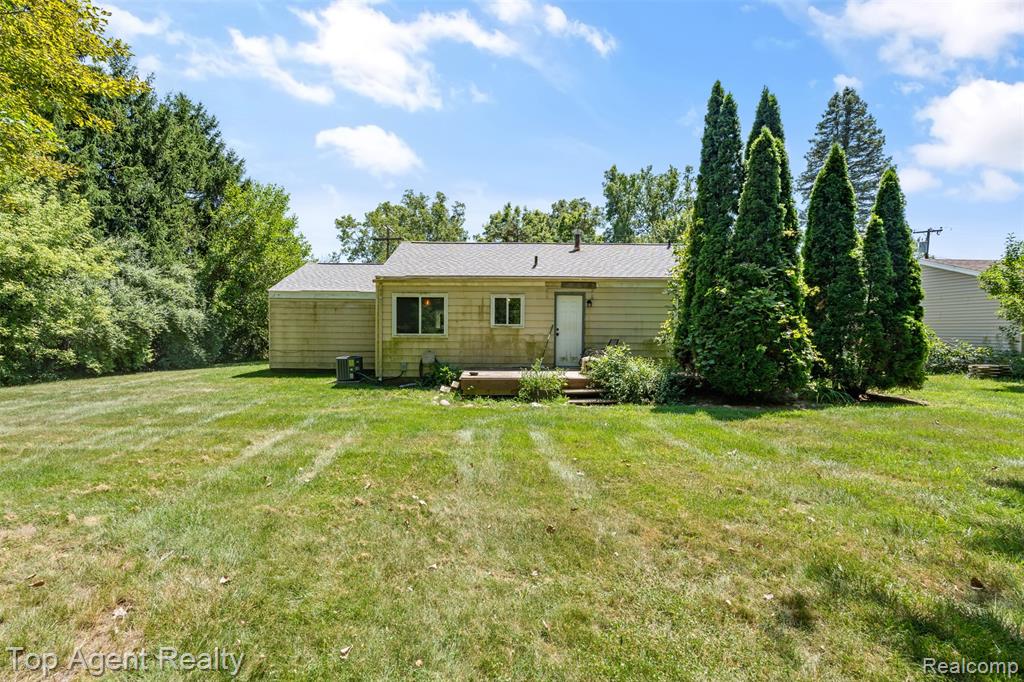 227 W Peterson Drive, Brighton, MI 48114 — Photo 19