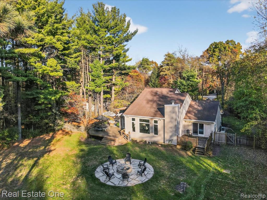 693 Knibbe Road, Lake Orion, MI 48362 — Photo 16