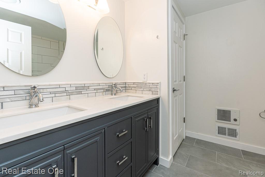 732 Rutgers Road, Rochester Hills, MI 48309 — Photo 15