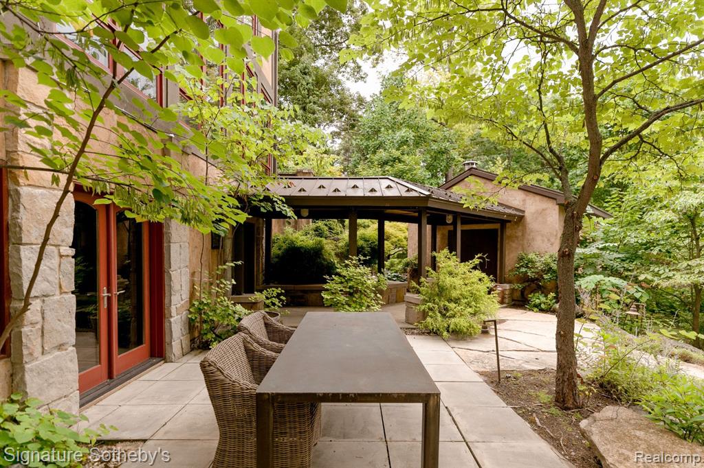 7357 LINDENMERE Drive, Bloomfield Hills, MI 48301 — Photo 55