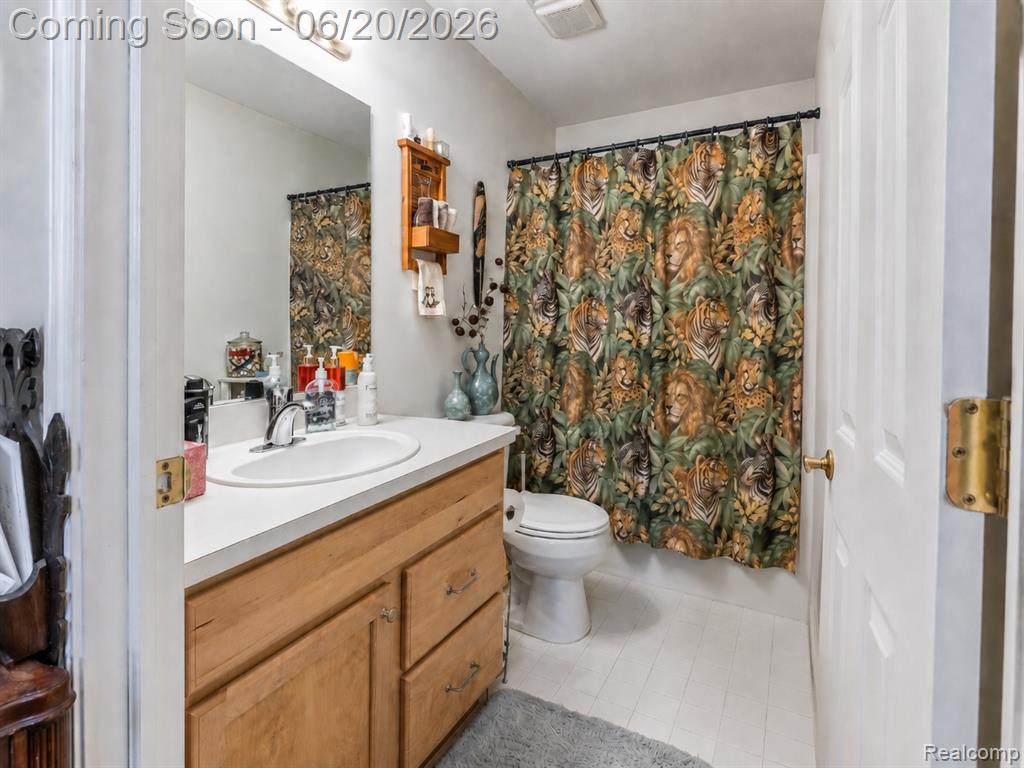 50119 Harding Street, Canton, MI 48188 — Photo 24