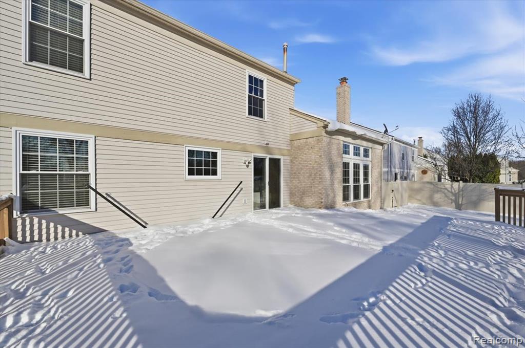 44569 GREENBRIAR Court, Belleville, MI 48111 — Photo 49