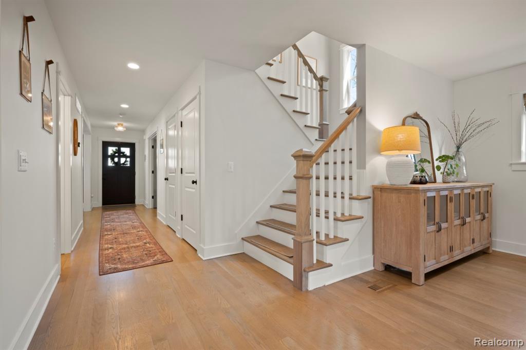 423 N Altadena Avenue, Royal Oak, MI 48067 — Photo 12