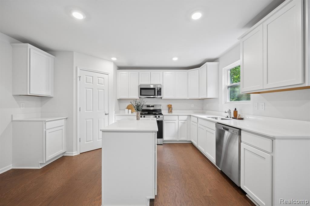 4278 Oak Street, Grand Blanc, MI 48439 — Photo 3