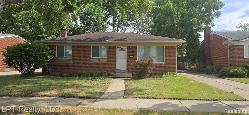 8414 Christine Street, Warren, MI 48093