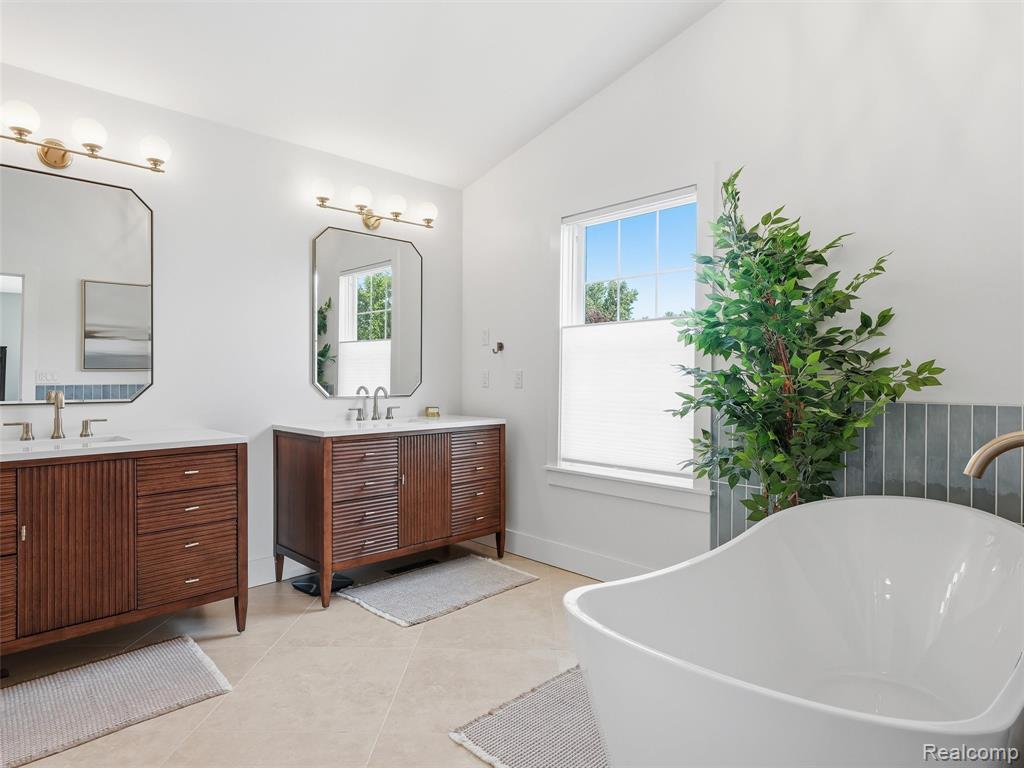 732 Westhills Drive, South Lyon, MI 48178 — Photo 26