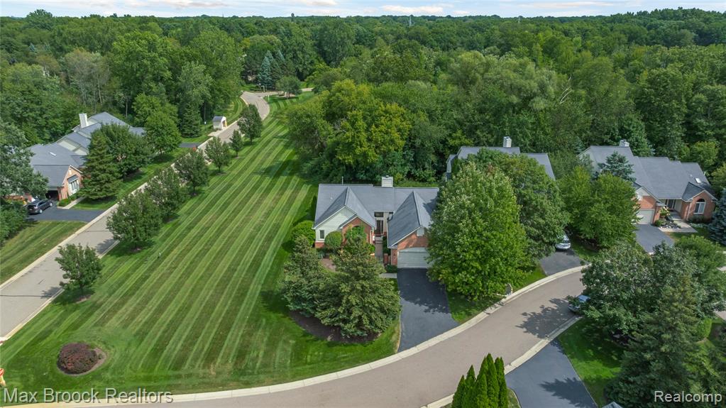 5015 Lake Vista Drive, West Bloomfield, MI 48323 — Photo 50