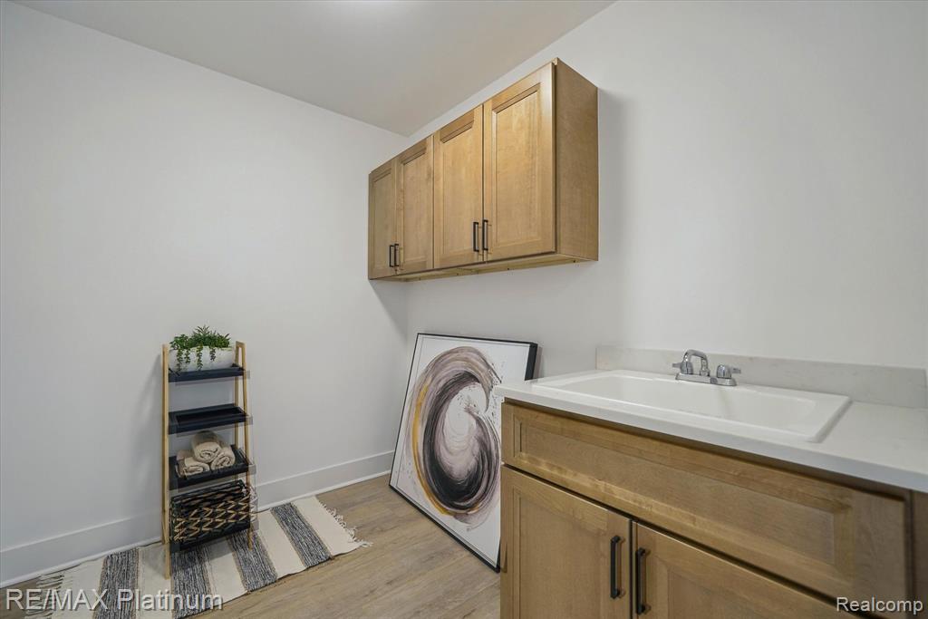 1692 PINECROFT Lane, Howell, MI 48855 — Photo 10