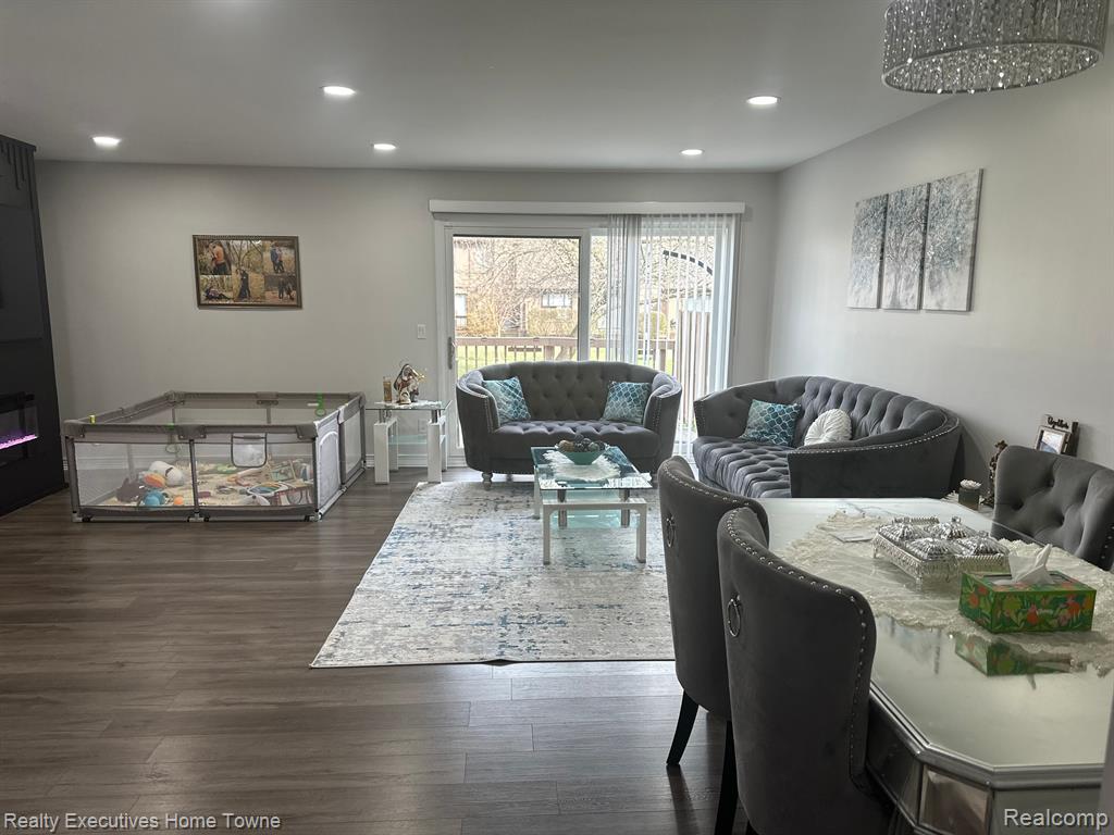 8212 CLAY, Sterling Heights, MI 48313 — Photo 5