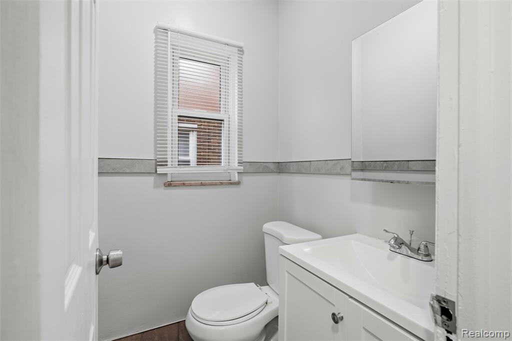 18625 Cherrylawn Street, Detroit, MI 48221 — Photo 13