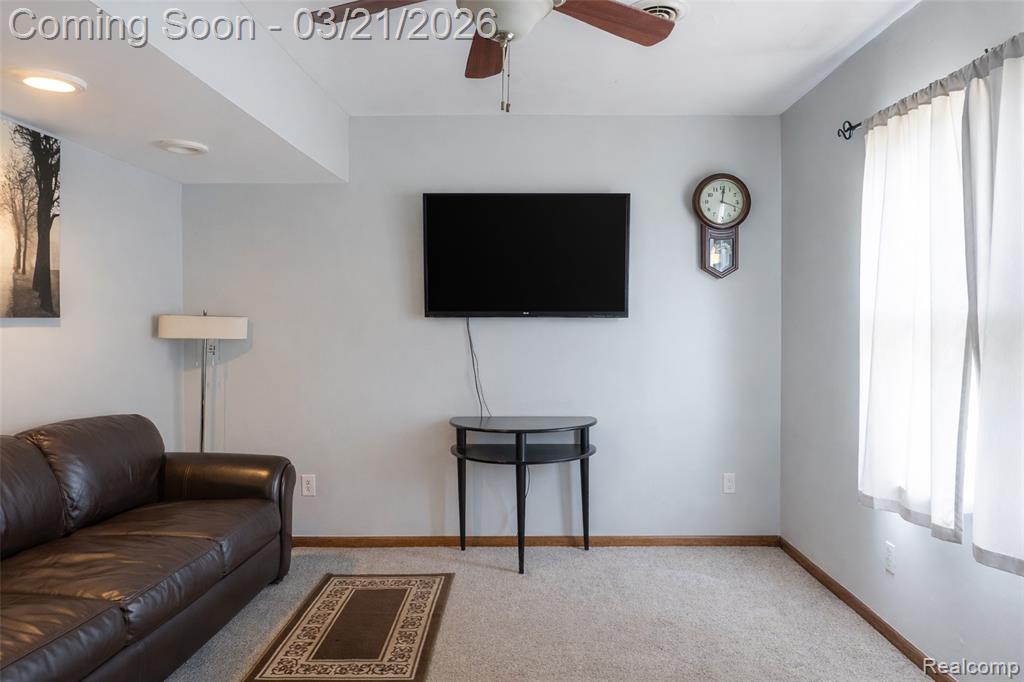 5763 N Silvery Lane, Dearborn Heights, MI 48127 — Photo 2