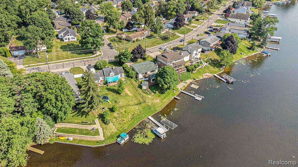 926 BRIGHTON LAKE Road, Brighton, MI 48116 — Photo 29