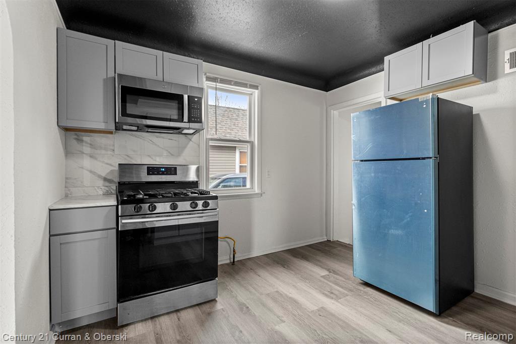 5514 Ashley Street, Detroit, MI 48236 — Photo 4