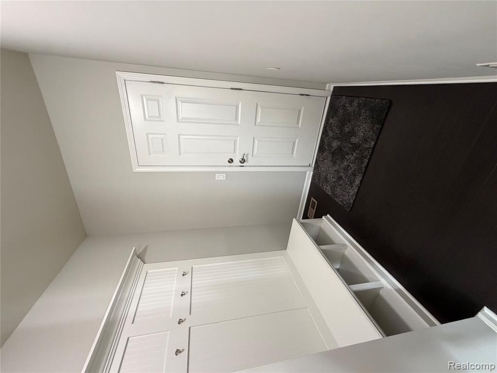 31065 Tremont Lane, Beverly Hills, MI 48025 — Photo 8