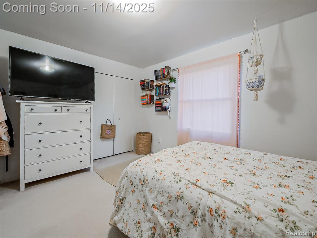 7359 Woodlore Drive, West Bloomfield, MI 48323 — Photo 21