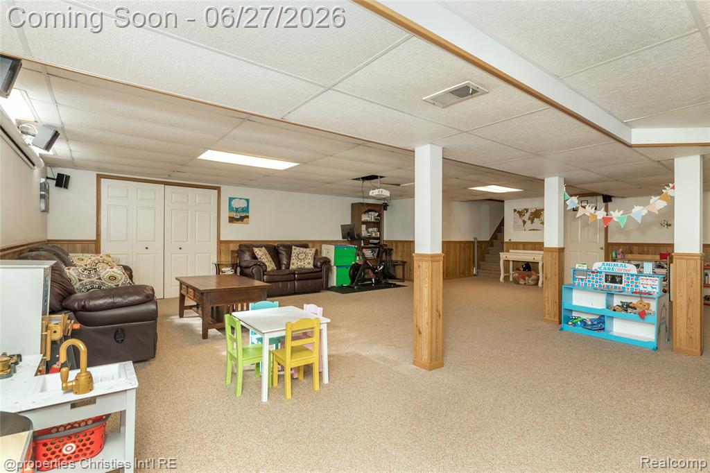 6805 Emerald Shores Drive, Troy, MI 48085 — Photo 33
