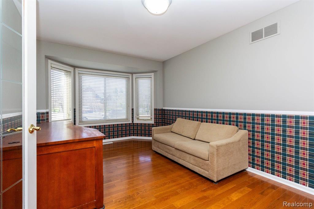48784 BELLTOWER Drive, Macomb, MI 48044 — Photo 24