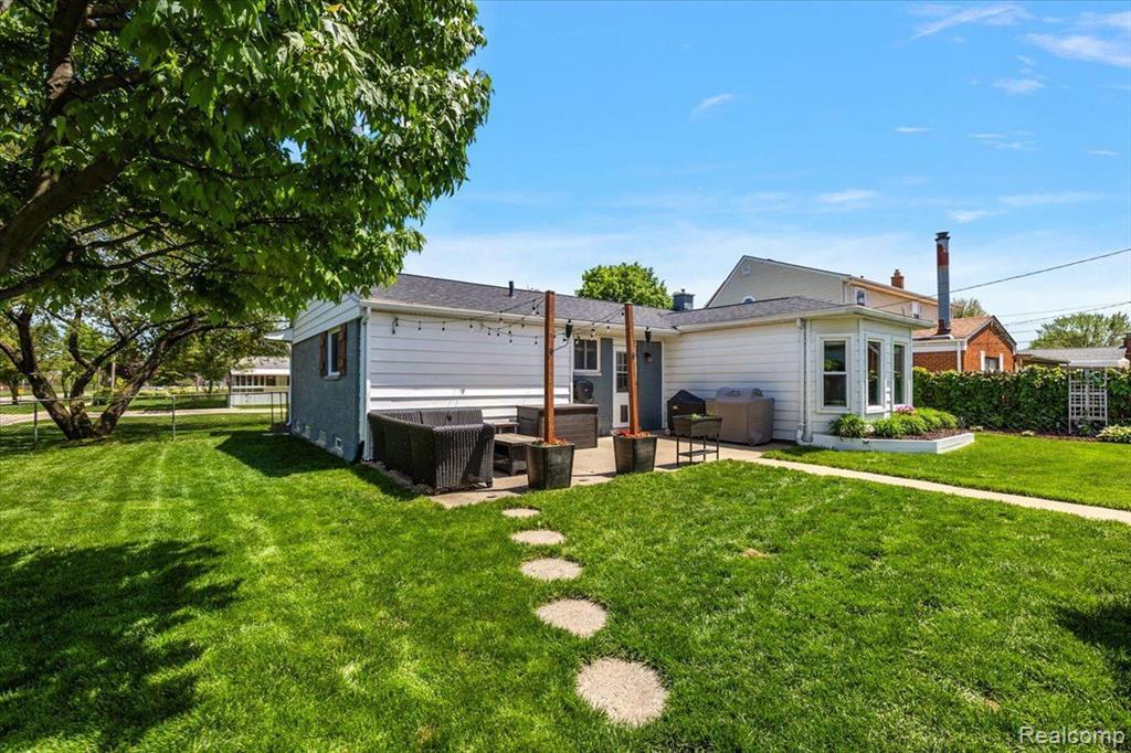40459 Hamilton, Sterling Heights, MI 48313 — Photo 41