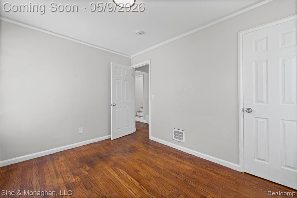 8845 Canyon Street, Grosse Pointe, MI 48236 — Photo 13