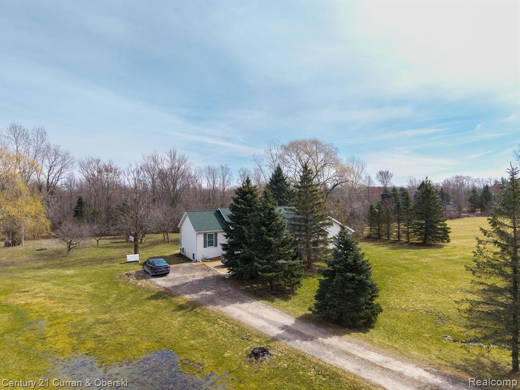 4220 HAPPY HOLLOW Lane, Howell, MI 48855 — Photo 3