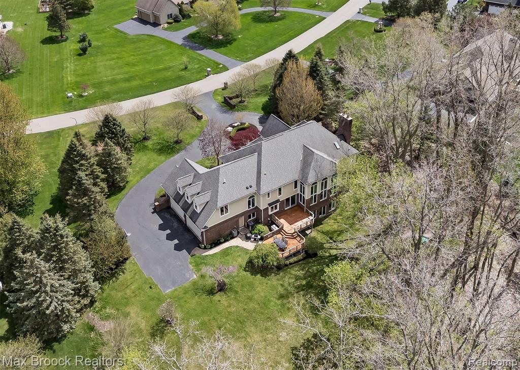 398 Shrewsbury Drive, Clarkston, MI 48348 — Photo 79