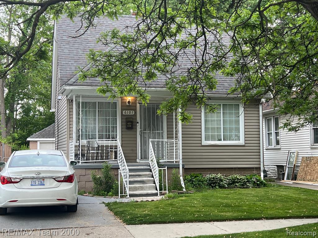 6101 Auburn Street, Detroit, MI 48228 — front exterior