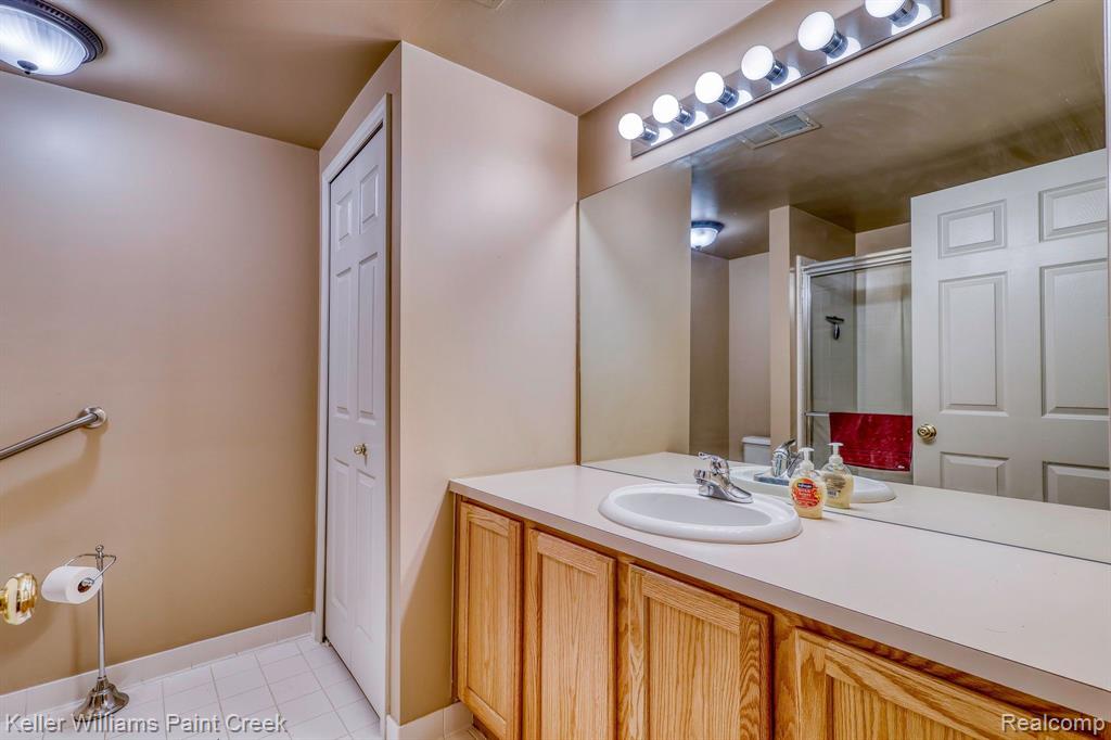 6454 HERON PARK Way, Clarkston, MI — Photo 43
