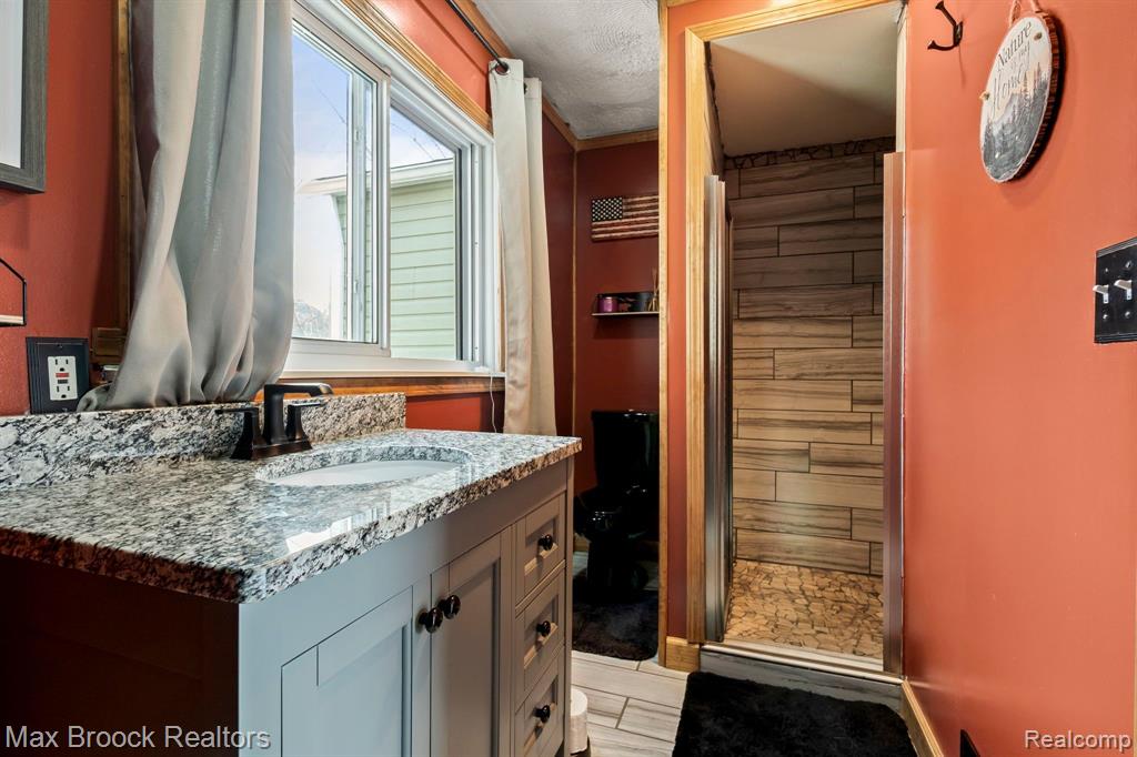4840 Jamm Road, Lake Orion, MI — Photo 17
