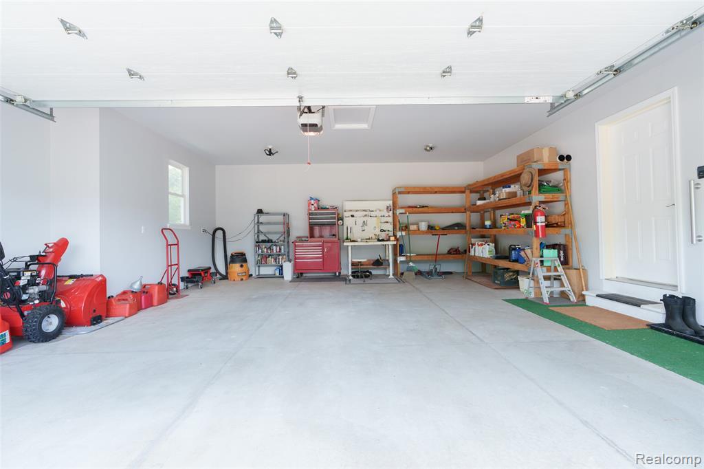 7701 Hidden Circle Drive, Byron, MI 48418 — Photo 19