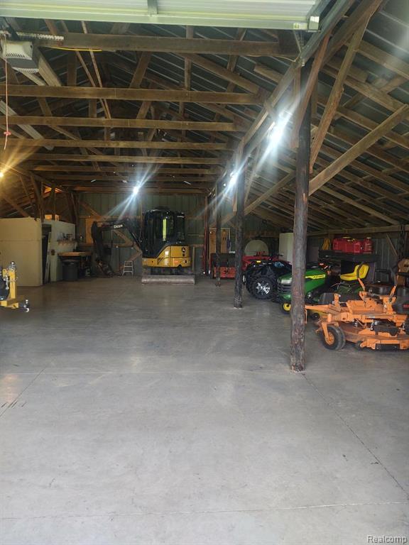 6268 Hazard Road, Fenton, MI 48430 — Photo 11