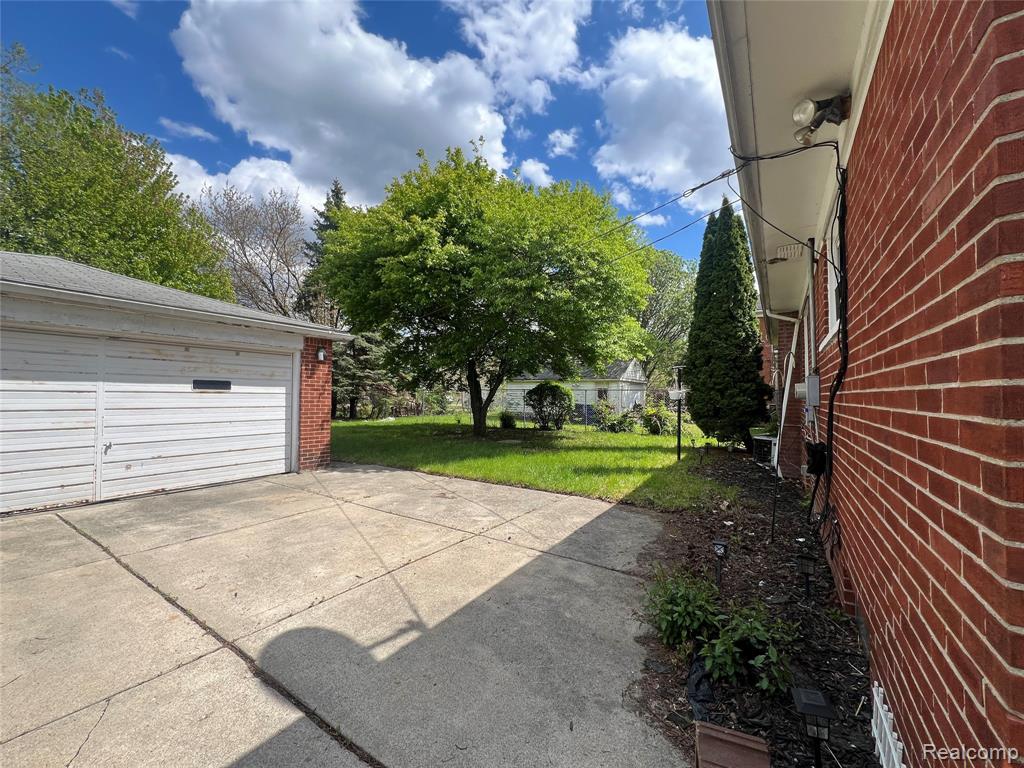 9414 Appoline Street, Detroit, MI 48228 — Photo 4